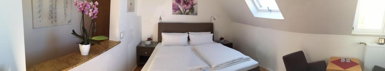 Tuniberg Restaurant Hotel Freiburg im Breisgau Eksteriør billede